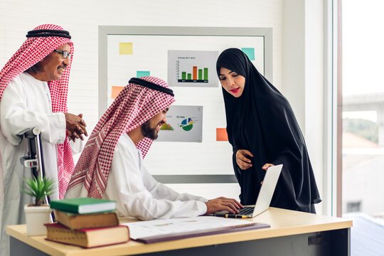 التكاليف المتوقعة لخدمات تعقيب مكتب العمل بالرياض